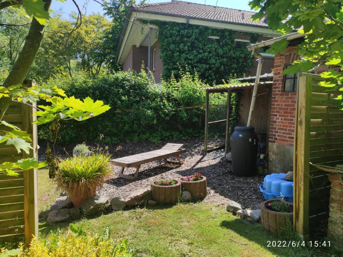 BornhovedNicki'S Ferien Oase别墅 外观 照片