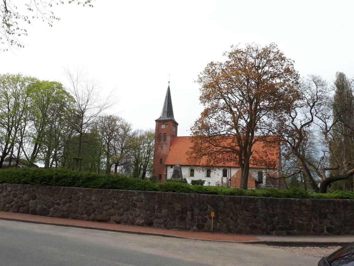 BornhovedNicki'S Ferien Oase别墅 外观 照片